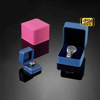 Luxurious Jewelry Set